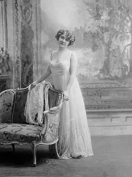 Amélie Diéterle à ses débuts comme actrice au Théâtre des Variétés